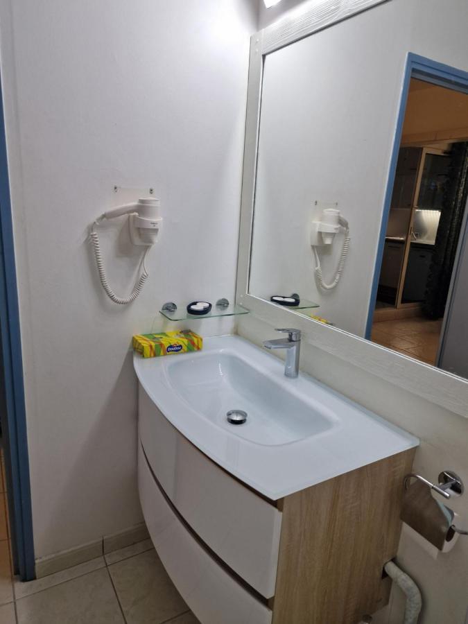 Appartement Spacieux Vue Sur Mer La Trinité Dış mekan fotoğraf